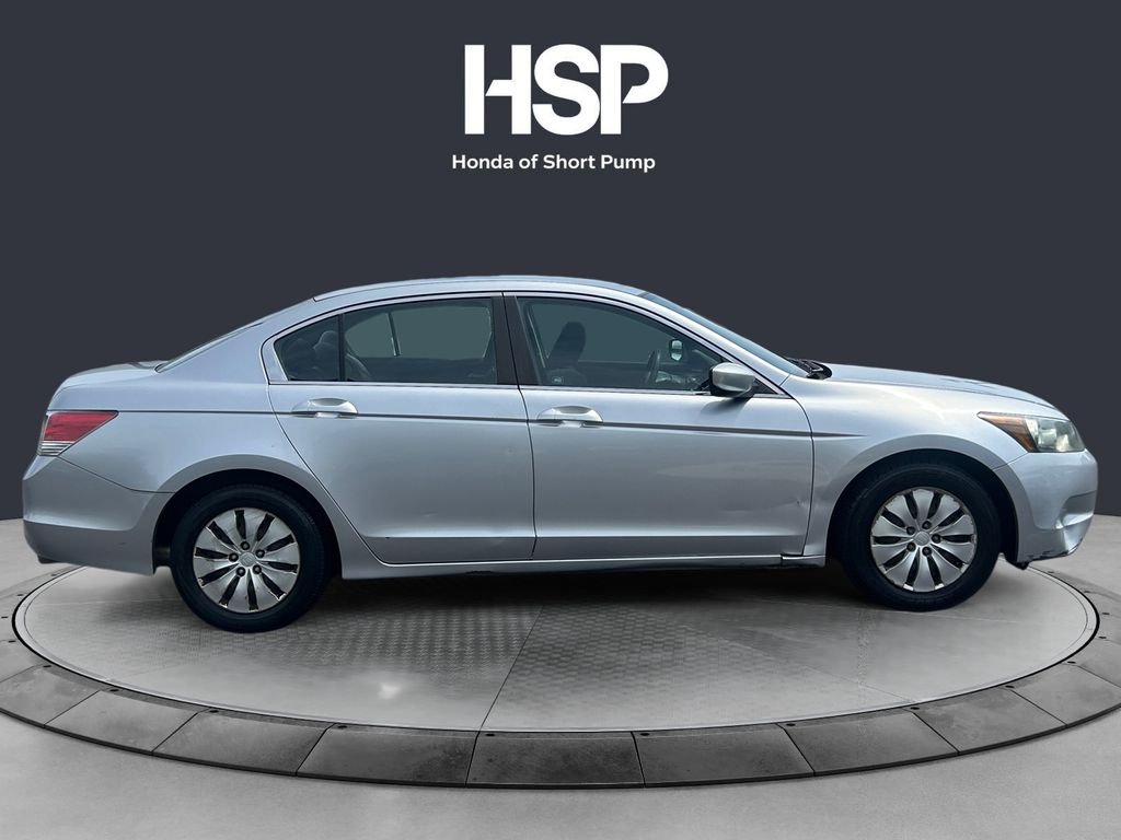 Used 2008 Alabaster Silver Metallic Honda LX image 6