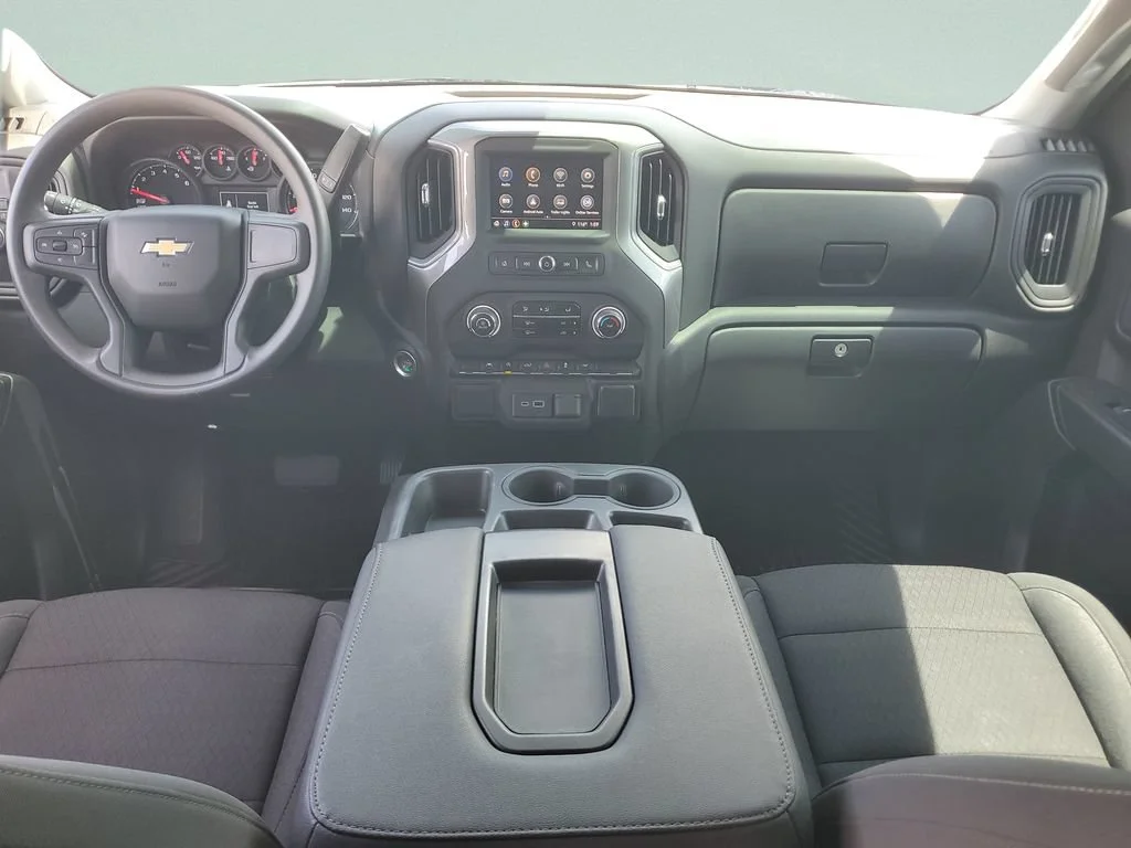 Used 2023 STERLING GRAY METALLIC Chevrolet Custom image 10