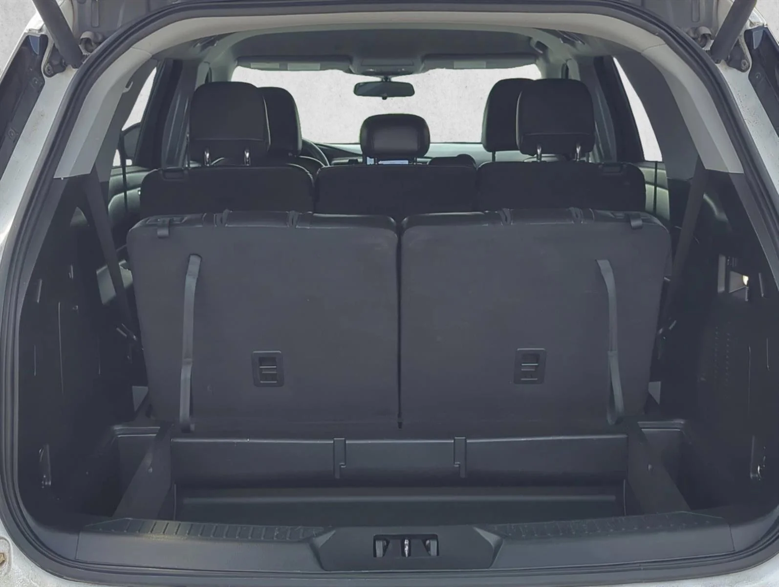 Used 2021 Oxford White Ford XLT image 5