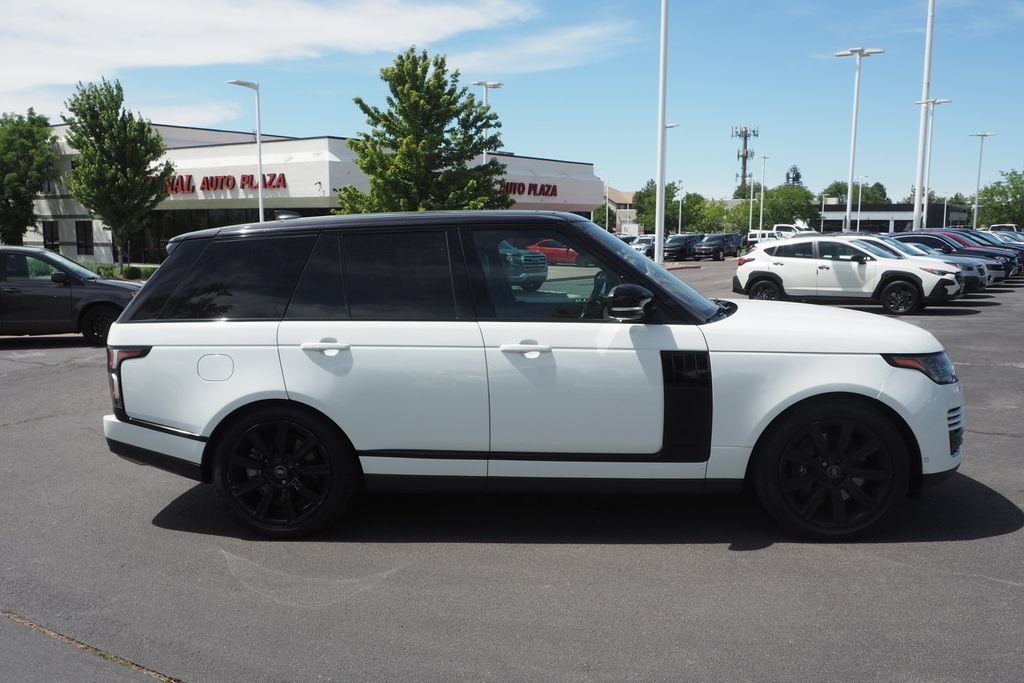 Used 2022 White Land Rover Westminster image 8