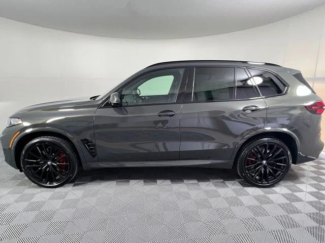 New 2026 Dravit Grey Metallic BMW sDrive40i image 4