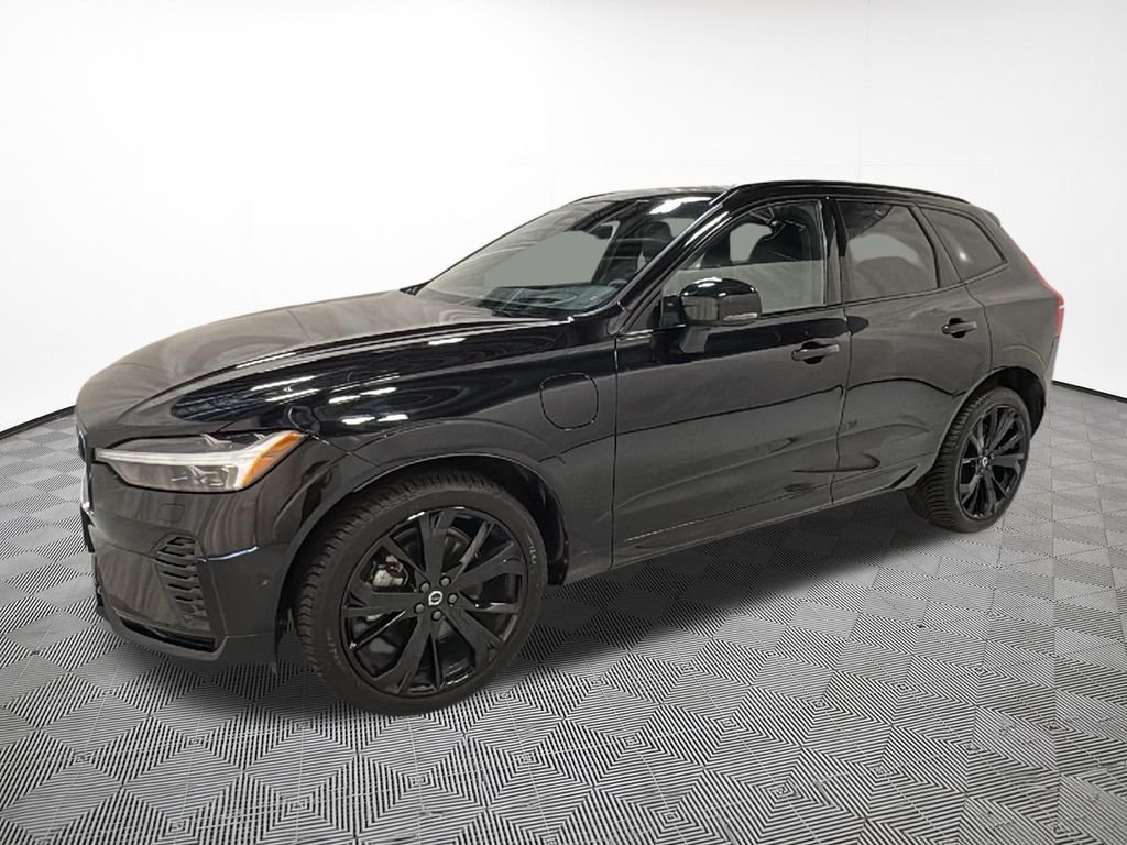 Used 2024 Black Volvo Ultimate image 2