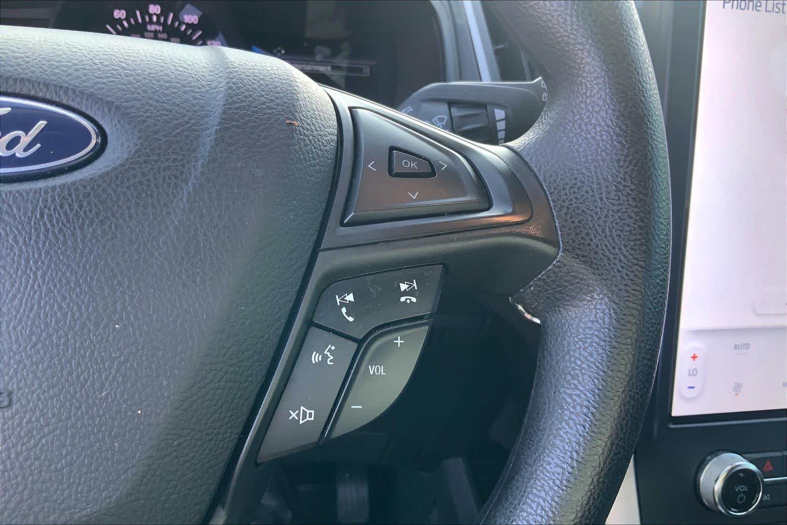 Used 2024 Agate Black Metallic Ford SE image 23