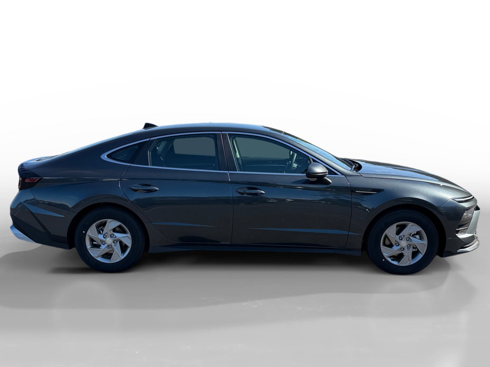 New 2026 Portofino Gray Hyundai SE image 6