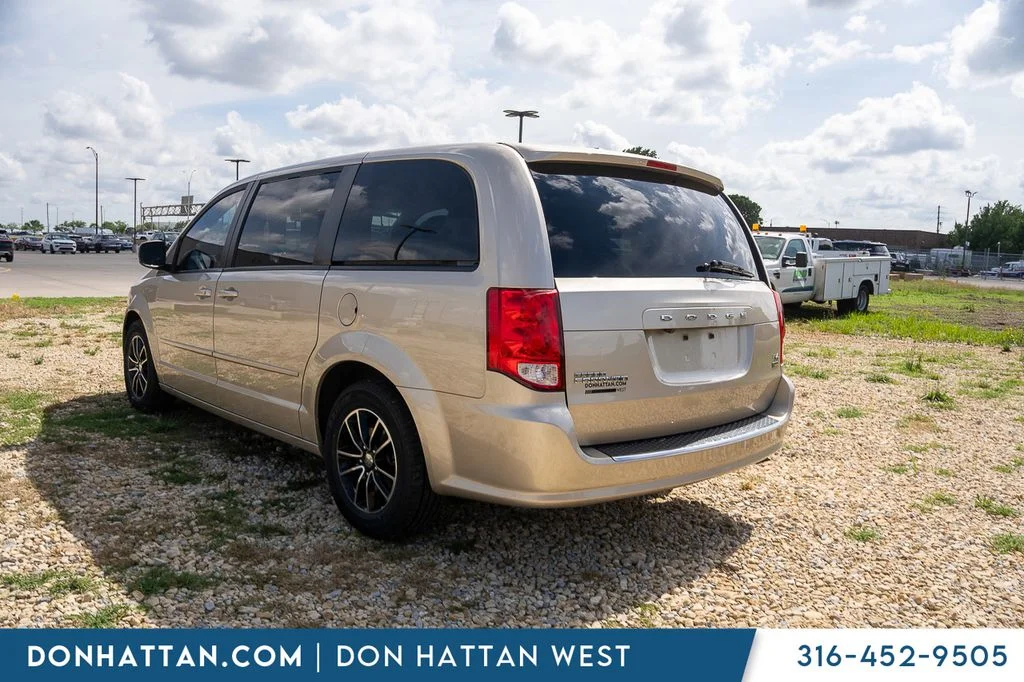 Used 2016 Beige Dodge R/T image 29