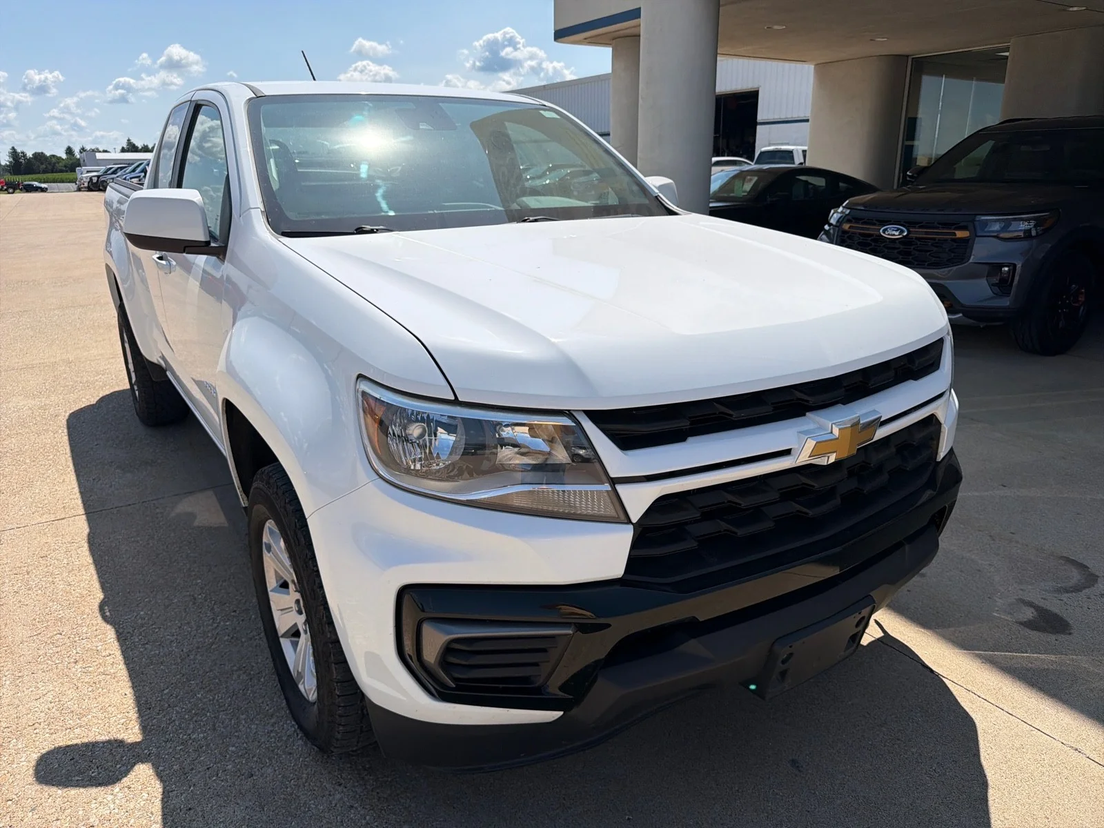 Used 2022 White Chevrolet 2WD LT image 3