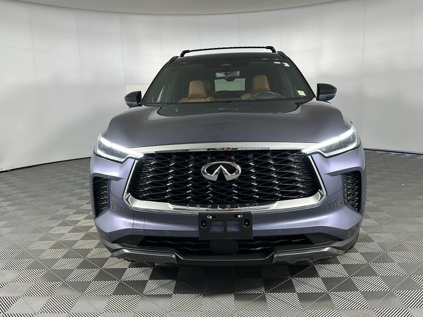 Used 2025 Moonbow Blue/Black Obsidian INFINITI AUTOGRAPH image 2