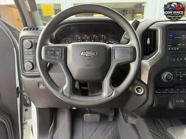 Used 2022 White Chevrolet Custom Trail Boss image 13