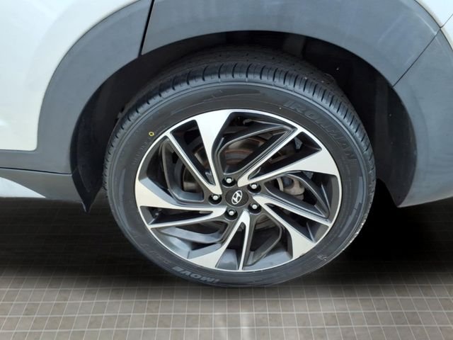 Used 2019 Silver Hyundai Sport image 9