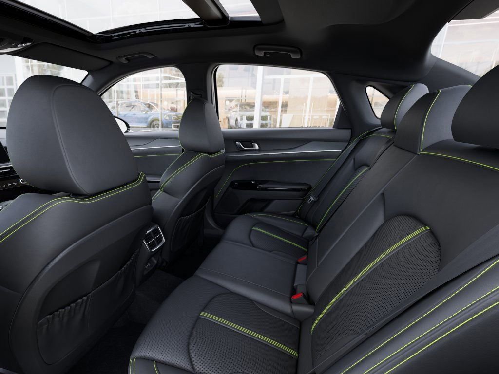2026 Kia K5 GT - Photo 17