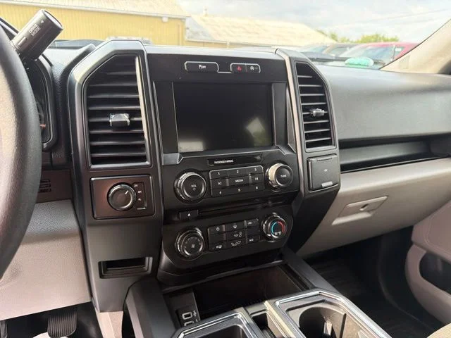 Used 2018 Red Ford XL image 21