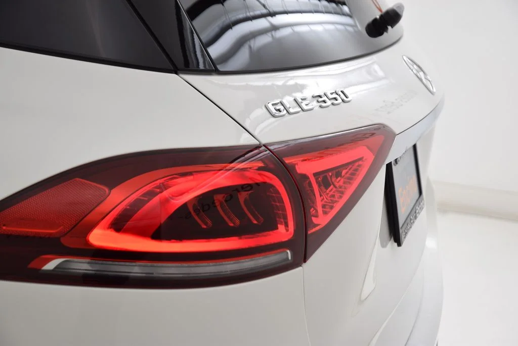 Used 2021 White Mercedes-Benz GLE 350 image 14