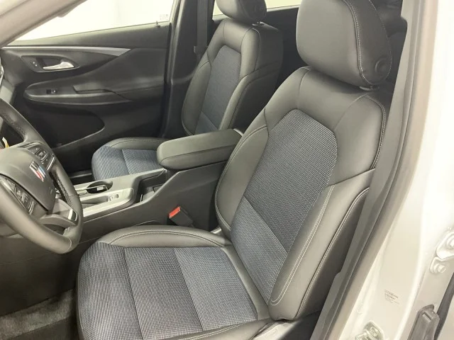 New 2026 Summit White Buick Preferred image 18