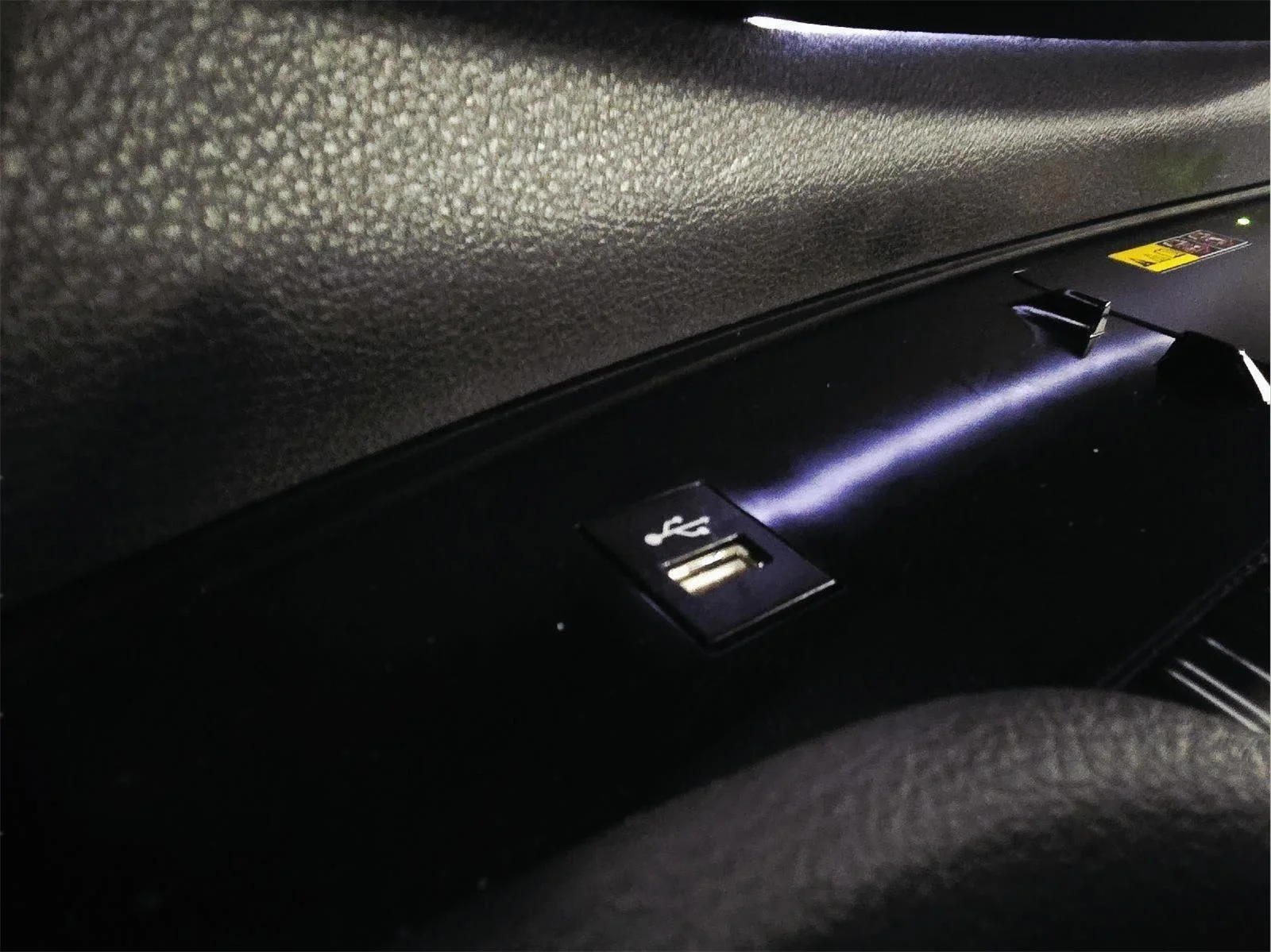 Used 2026 Ice Cap Toyota XSE image 35