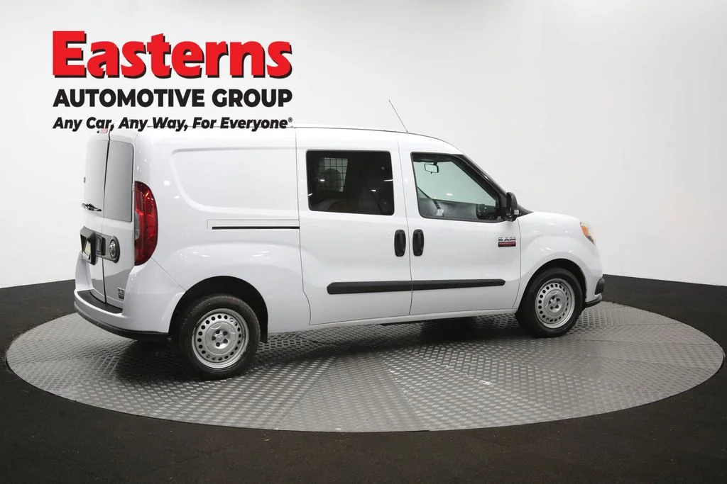 Used 2022 White Ram Base image 40