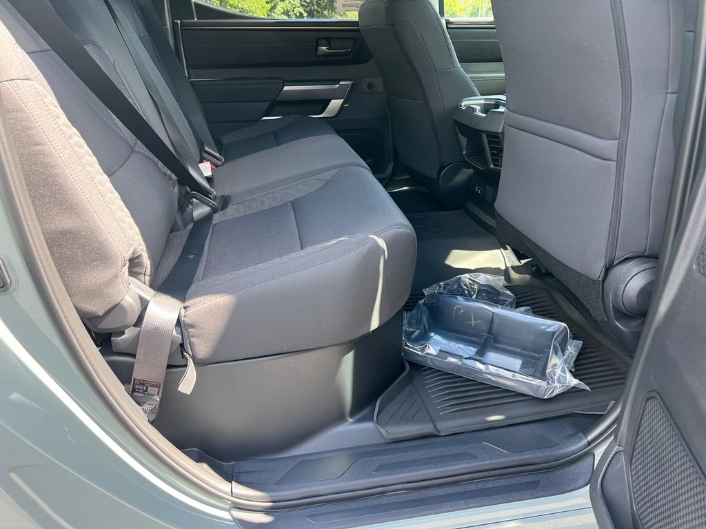 2025 Toyota Tundra SR5 - Photo 15