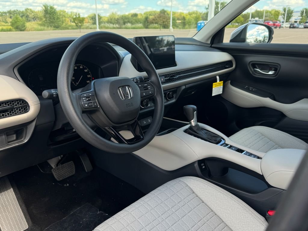 New 2027 Solar Silver Metallic Honda LX AWD image 9