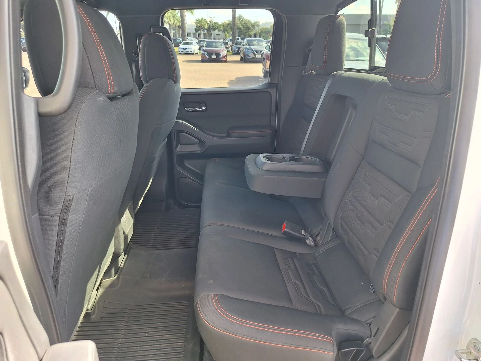 Used 2024 White Nissan PRO-X image 19