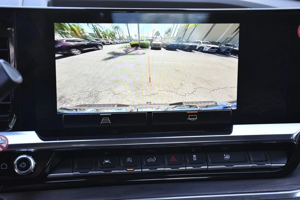 Used 2025 Onyx Black GMC SLT image 17