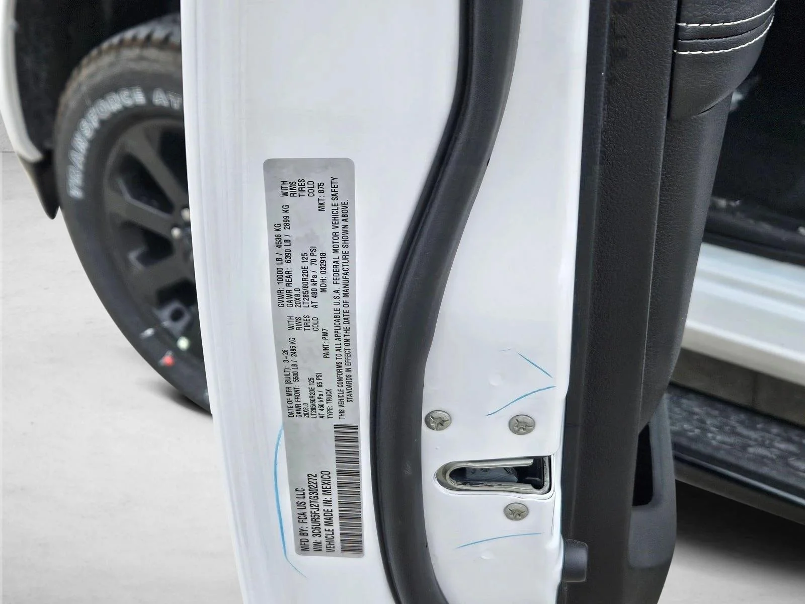 New 2026 Bright White Clear-Coat Exterior Paint RAM Laramie image 19