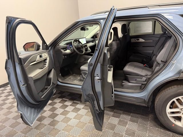 New 2026 Vapor Blue Metallic Ford Active image 13