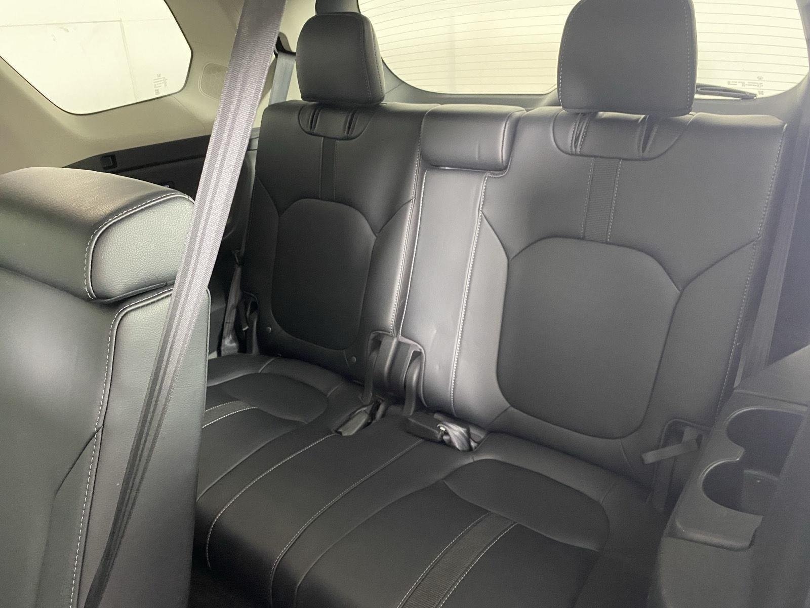 Used 2023 Platinum White Pearl Honda Touring image 27