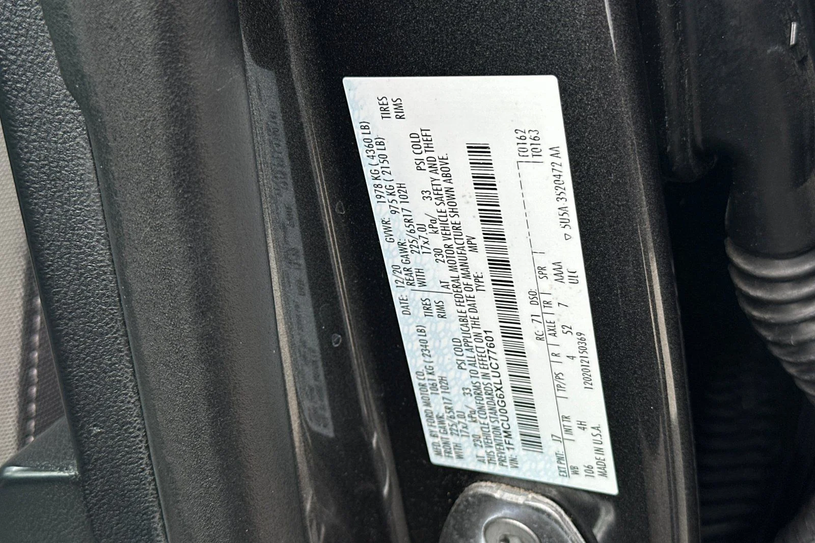 Certified Used 2020 Magnetic Metallic Ford SE image 28