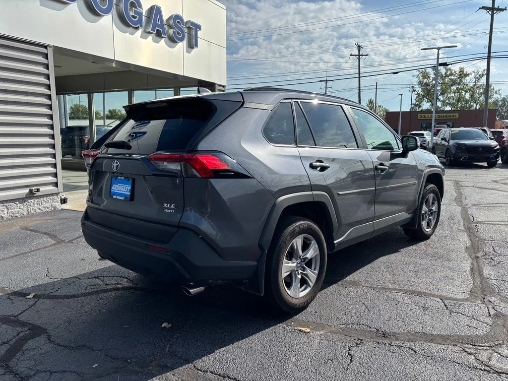 Used 2025 Gray Toyota XLE image 5