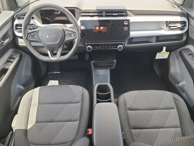 New 2027 Summit White Chevrolet LT image 13