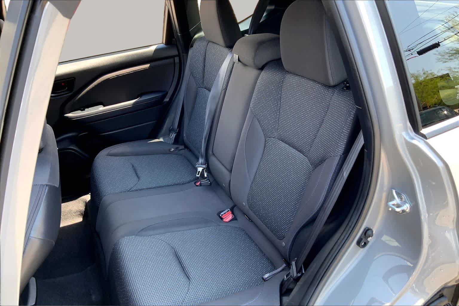 Certified Used 2025 River Rock Pearl Subaru Premium image 18