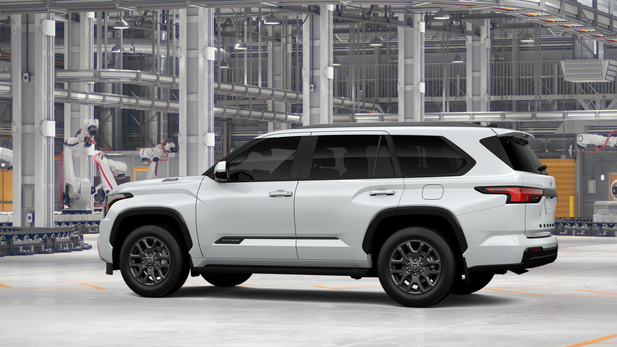 New 2026 Wind Chill Pearl Toyota Platinum image 5