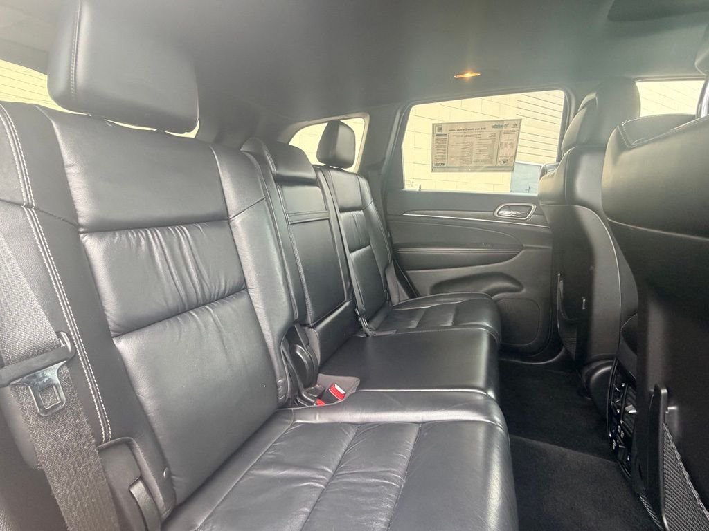 Used 2015 Gray Jeep Limited image 18