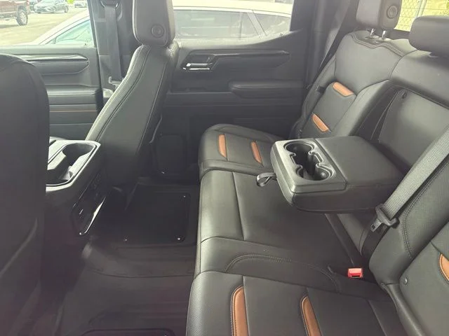 Used 2025 White GMC AT4 image 4