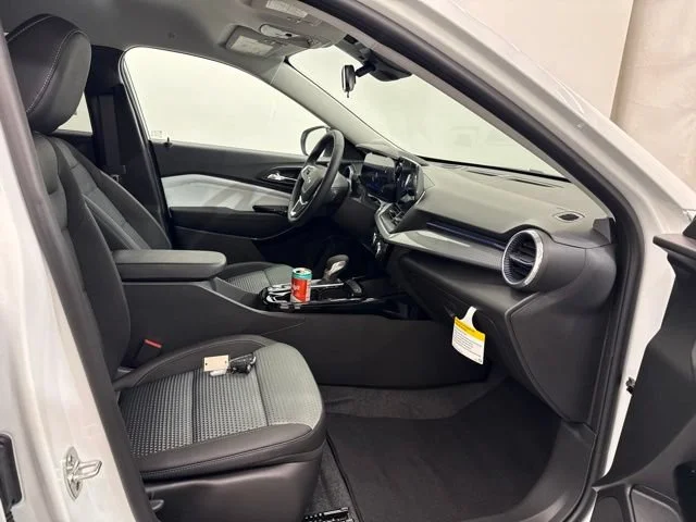 2026 Chevrolet Trax LT - Photo 16