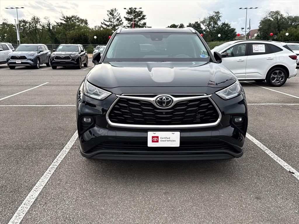 Used 2025 Black Toyota Limited image 5