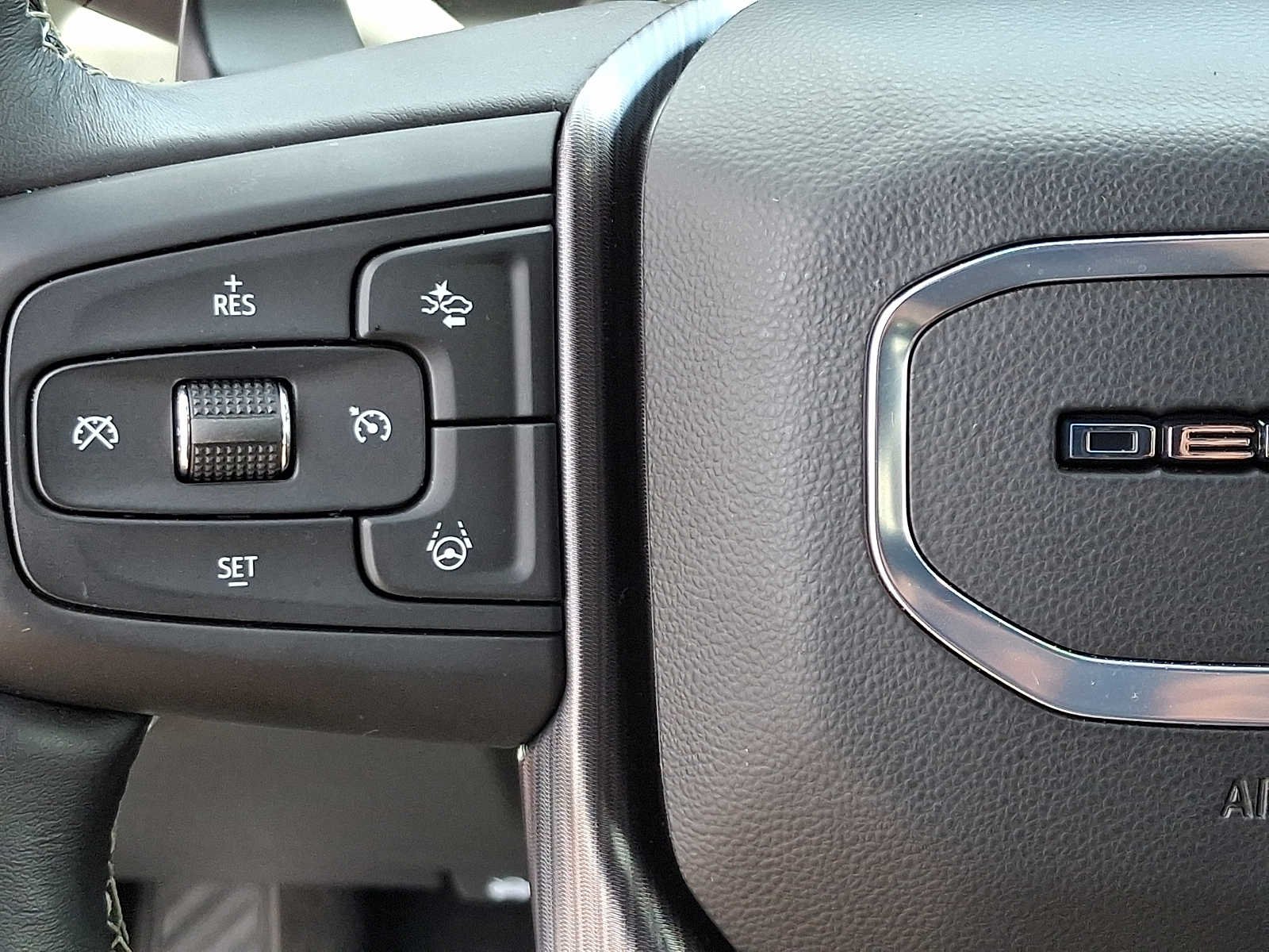 Used 2026 Titanium Rush Metallic GMC Denali Ultimate image 21