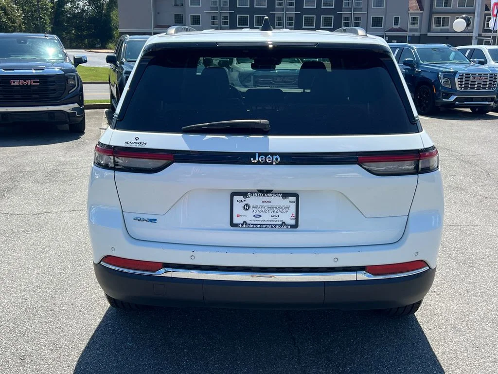 Used 2024 White Jeep 4xe image 6