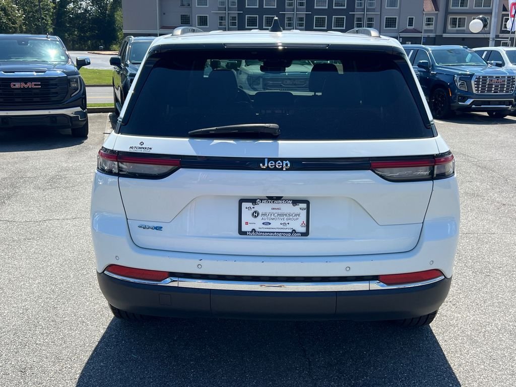 Used 2024 White Jeep 4xe image 6