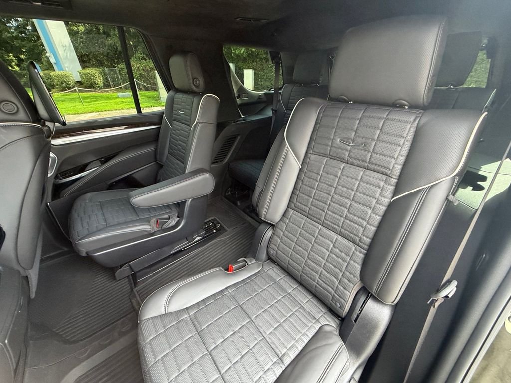Used 2025 Black Cadillac Sport Platinum image 22