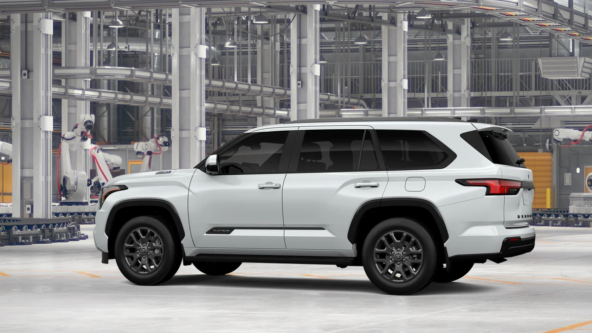 New 2026 Wind Chill Pearl Toyota Platinum image 5