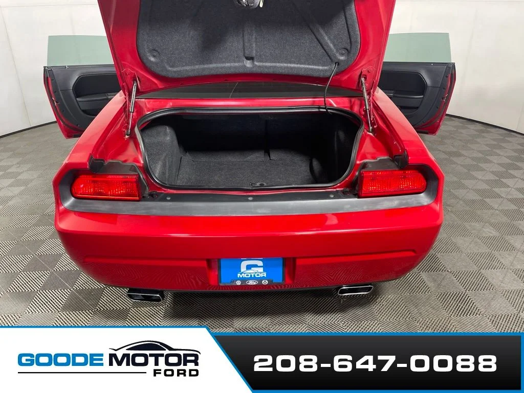 Used 2012 Redline 3 Coat Pearl Dodge R/T image 16