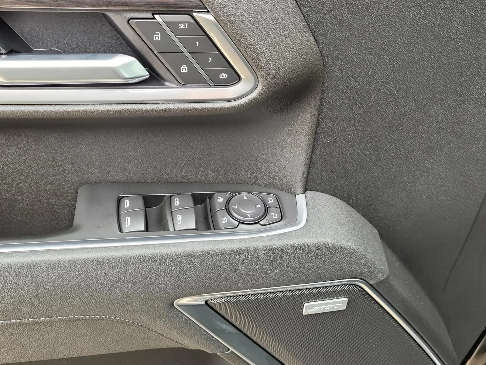 2026 Chevrolet Silverado 1500 LTZ - Photo 14