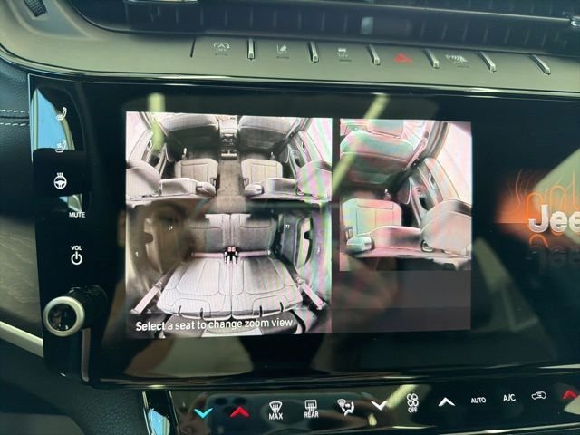 New 2026 Bright White Clear-Coat Exterior Paint Jeep Limited Reserve image 30