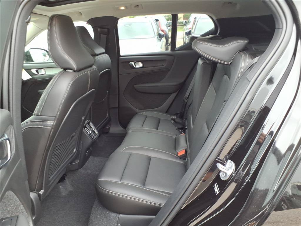 New 2026 Onyx Black Volvo Core image 13