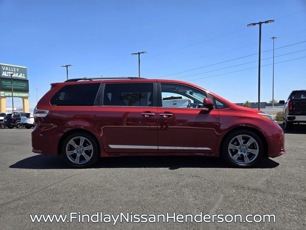 Used 2018 Red Toyota SE Premium image 7