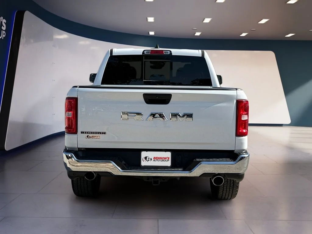 Used 2025 White Ram Big Horn/Lone Star image 4