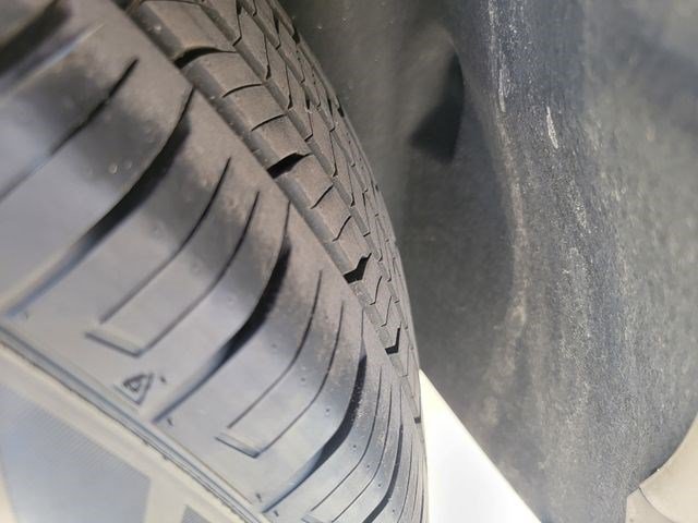 Used 2025 Gray Honda EX-L image 32