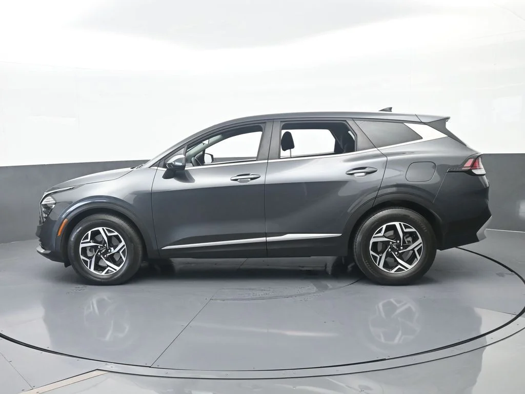 Used 2024 Gravity Gray Kia LX image 3