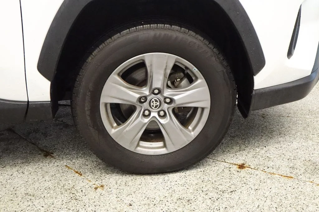 Certified Used 2022 White Toyota XLE image 18
