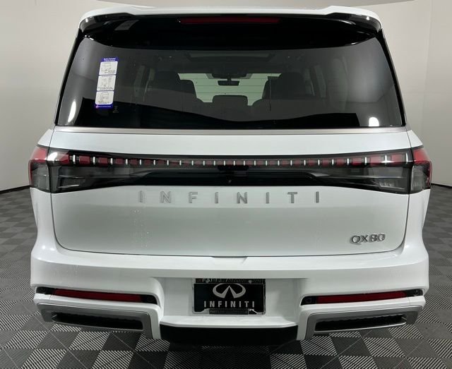 New 2026 RADIANT WHITE INFINITI Luxe 2WD image 5